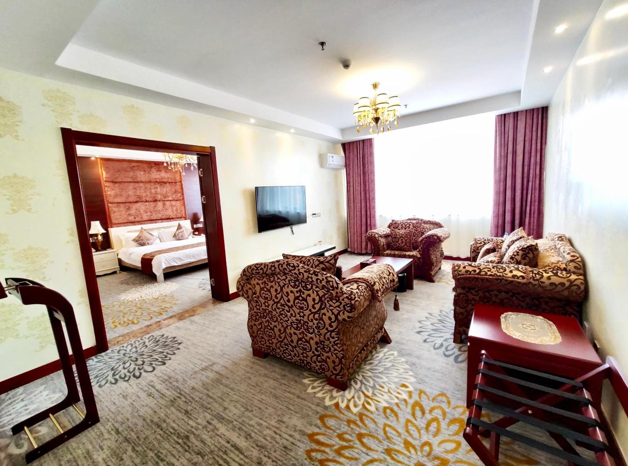 Golden Peacock Hotel Blantyre Eksteriør billede