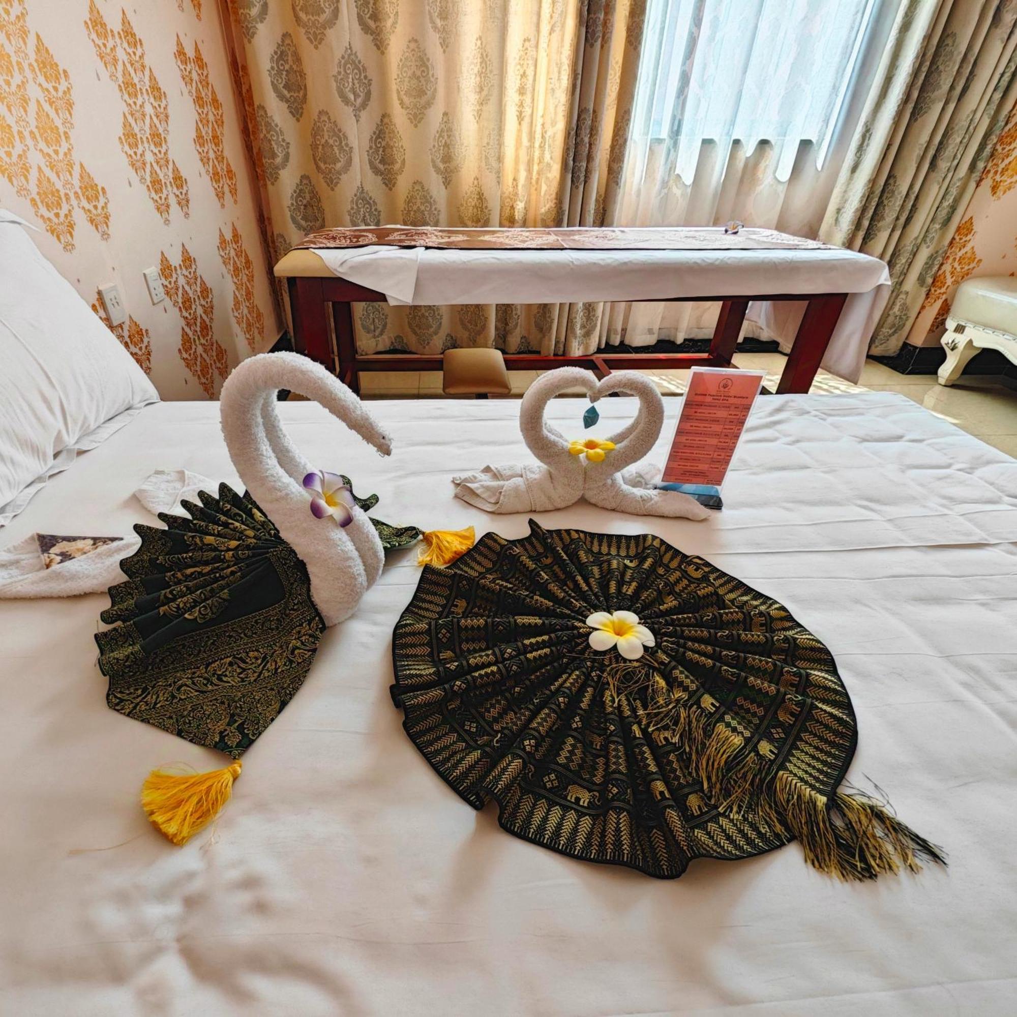 Golden Peacock Hotel Blantyre Eksteriør billede